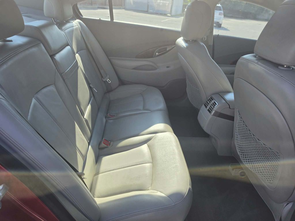 2012 Buick Lacrosse Image 11
