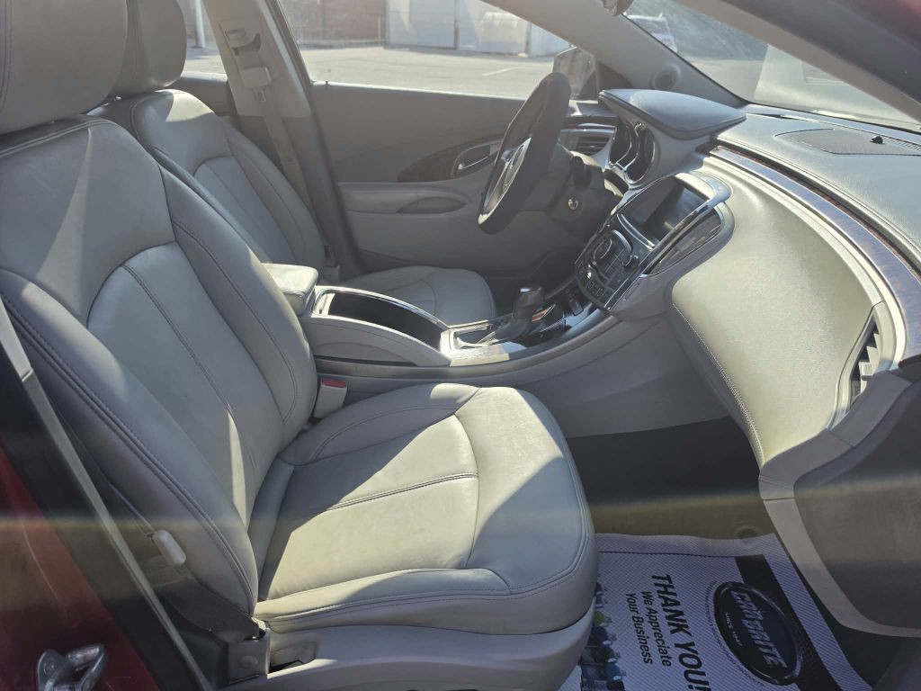 2012 Buick Lacrosse Image 12