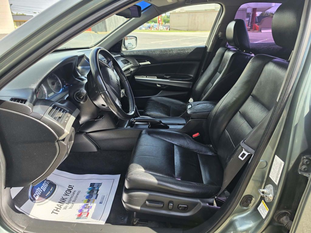 2010 Honda Accord Image 9