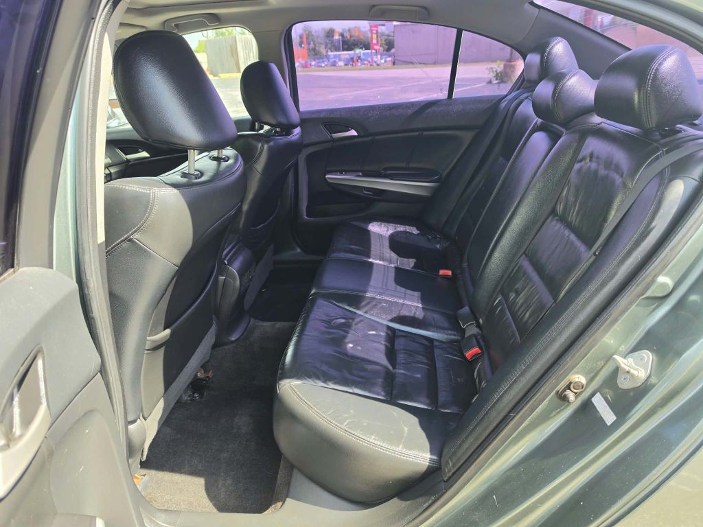 2010 Honda Accord Image 10
