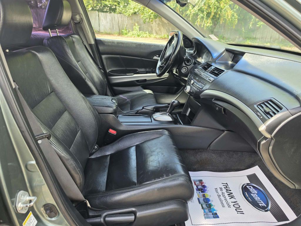 2010 Honda Accord Image 12