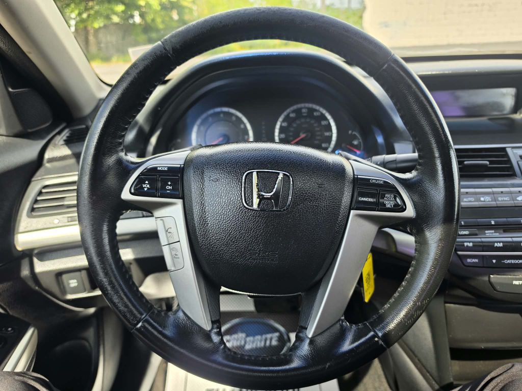 2010 Honda Accord Image 14