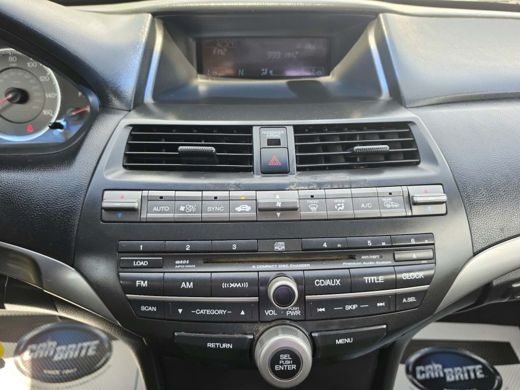 2010 Honda Accord Image 15