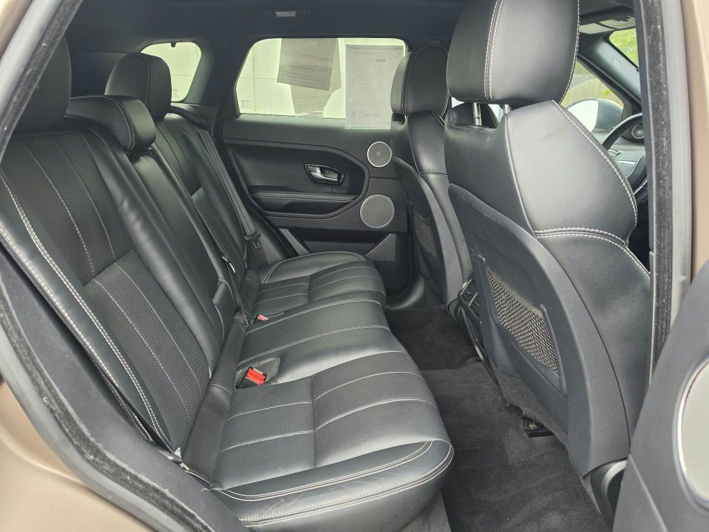 2015 Land Rover Range Rover Evoque Image 11