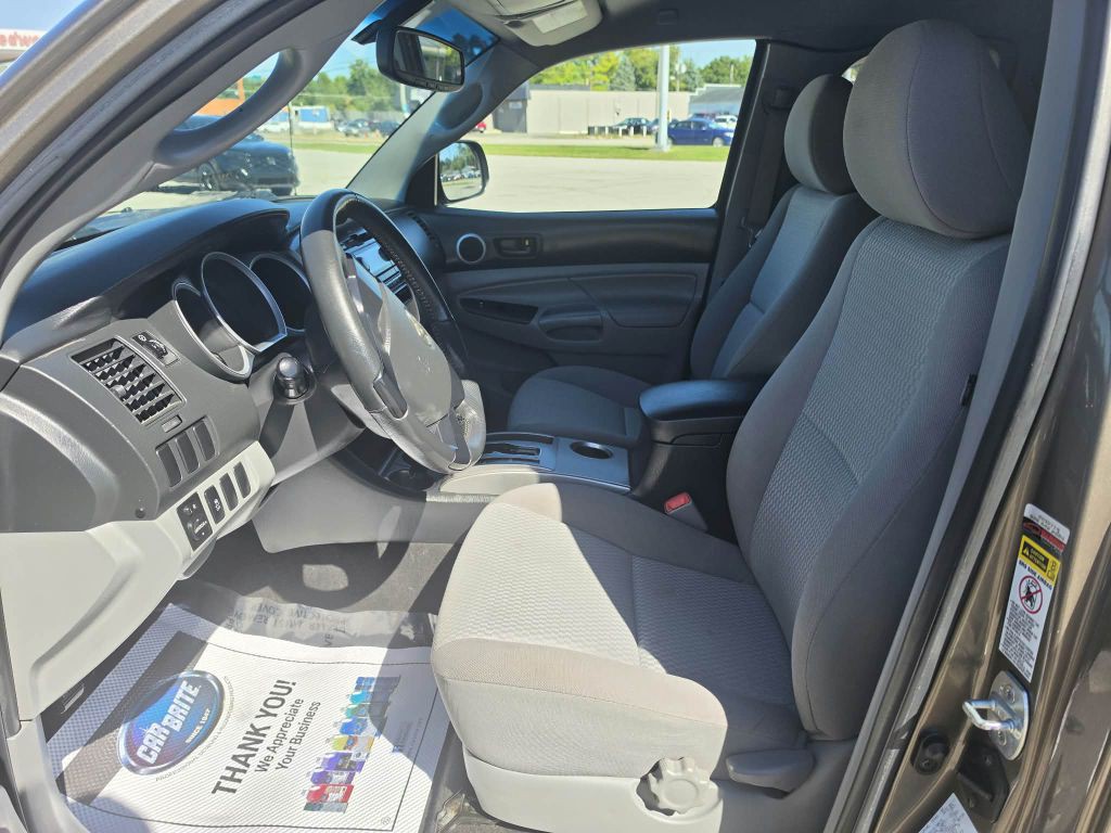 2012 Toyota Tacoma Image 9