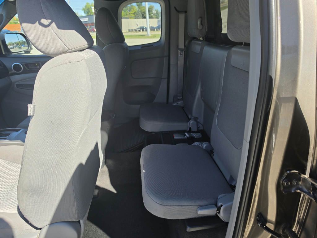 2012 Toyota Tacoma Image 10