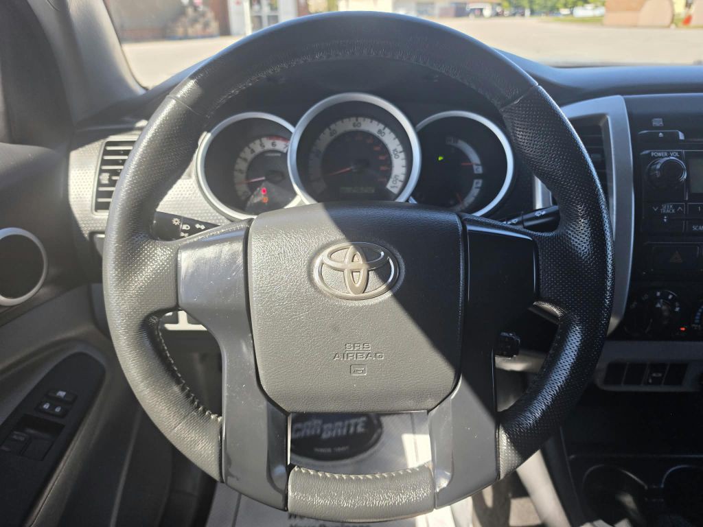 2012 Toyota Tacoma Image 15