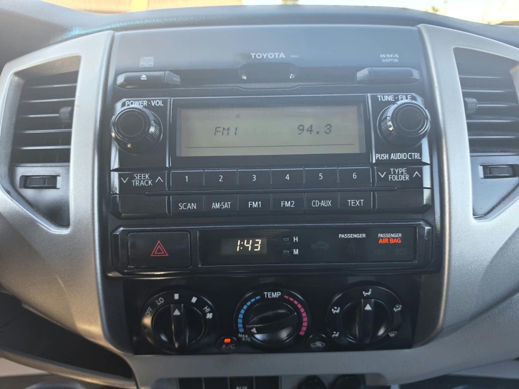 2012 Toyota Tacoma Image 16