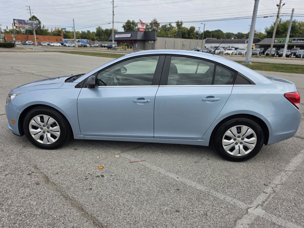 2012 Chevrolet Cruze Image 3
