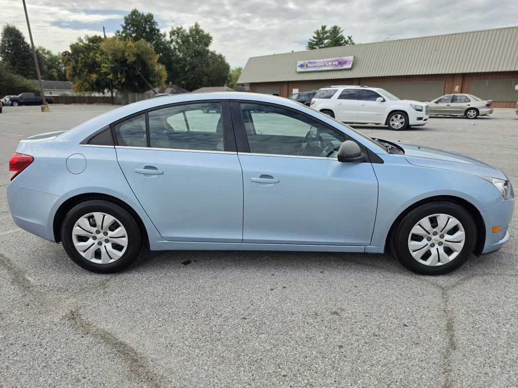 2012 Chevrolet Cruze Image 7
