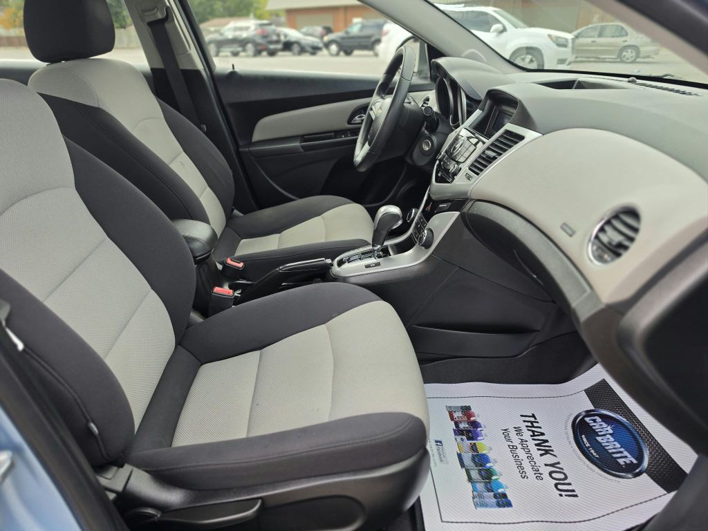 2012 Chevrolet Cruze Image 12