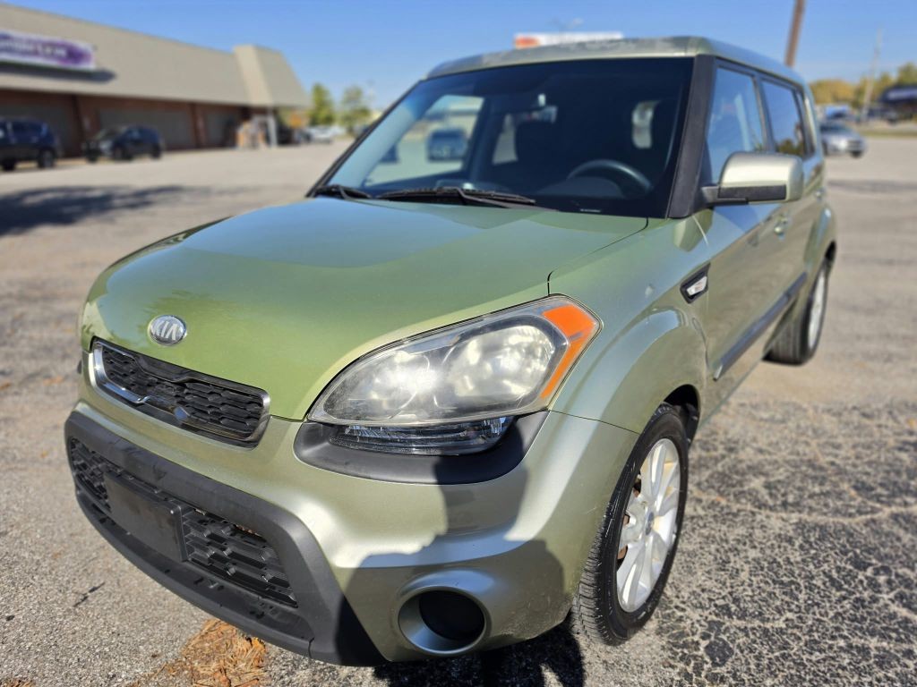 2013 Kia Soul Image 2