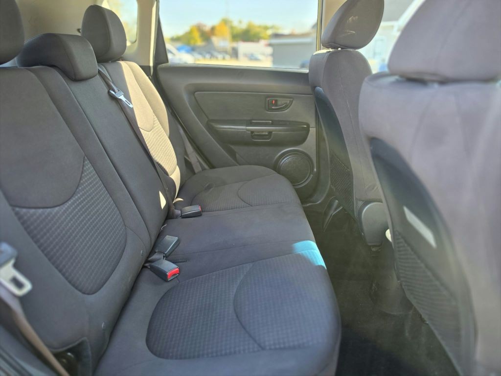 2013 Kia Soul Image 12
