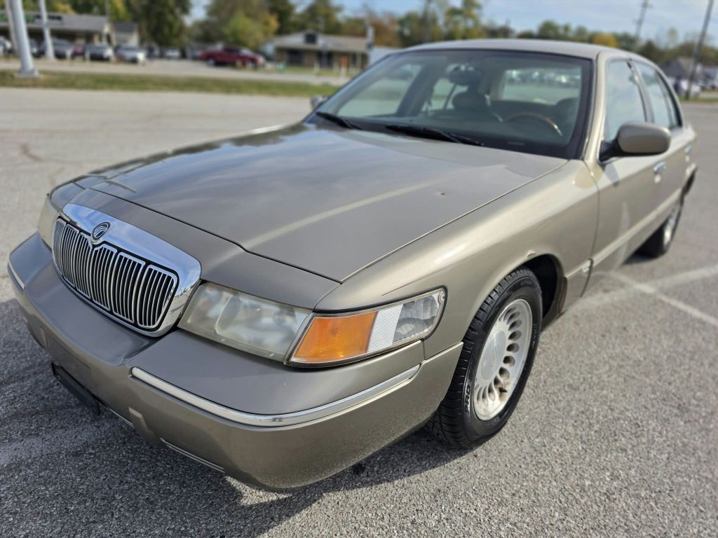 2002 Mercury Grand Marquis Image 2