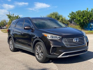 Image for 2017 Hyundai Santa Fe SE ID: 2411656