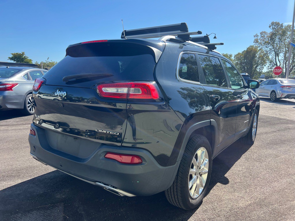 2016 Jeep Cherokee Image 4