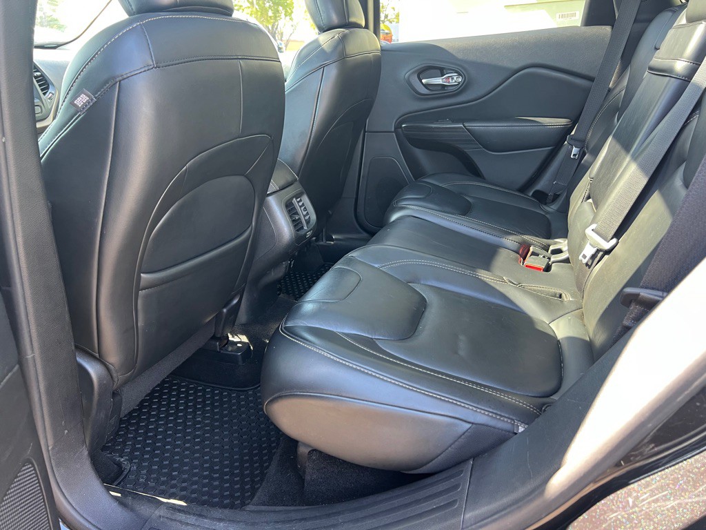 2016 Jeep Cherokee Image 7