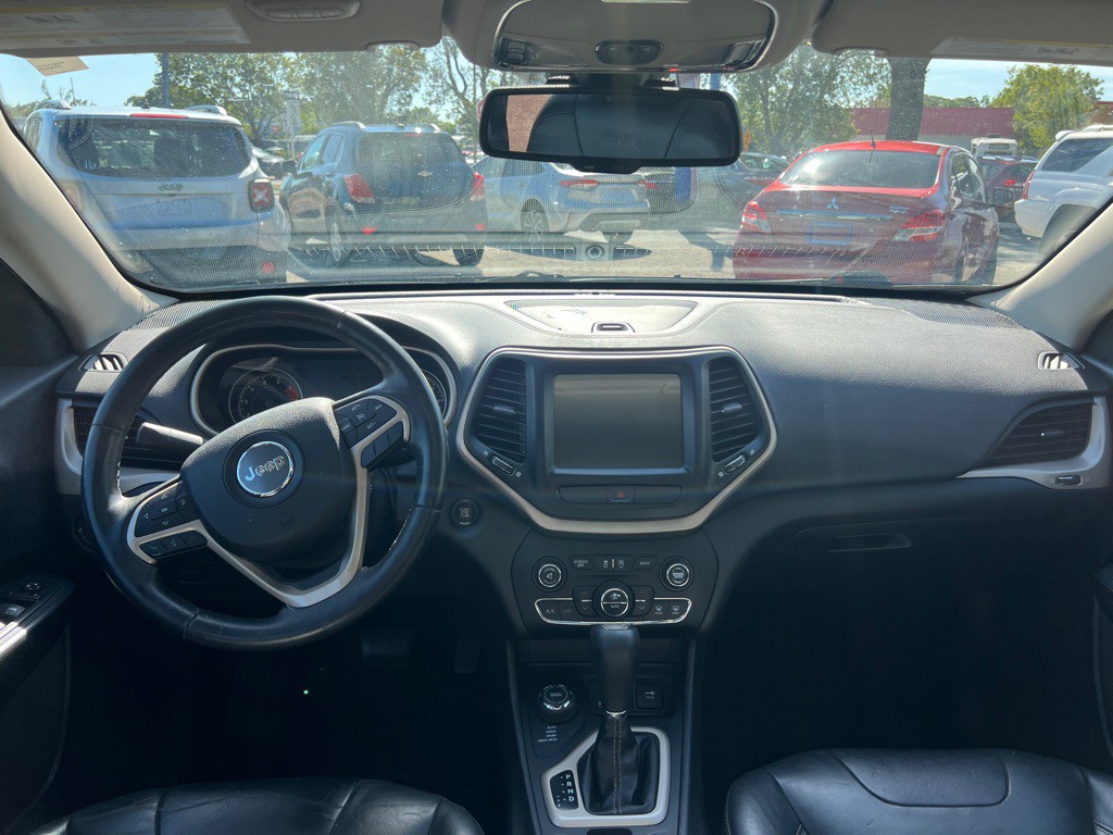2016 Jeep Cherokee Image 8