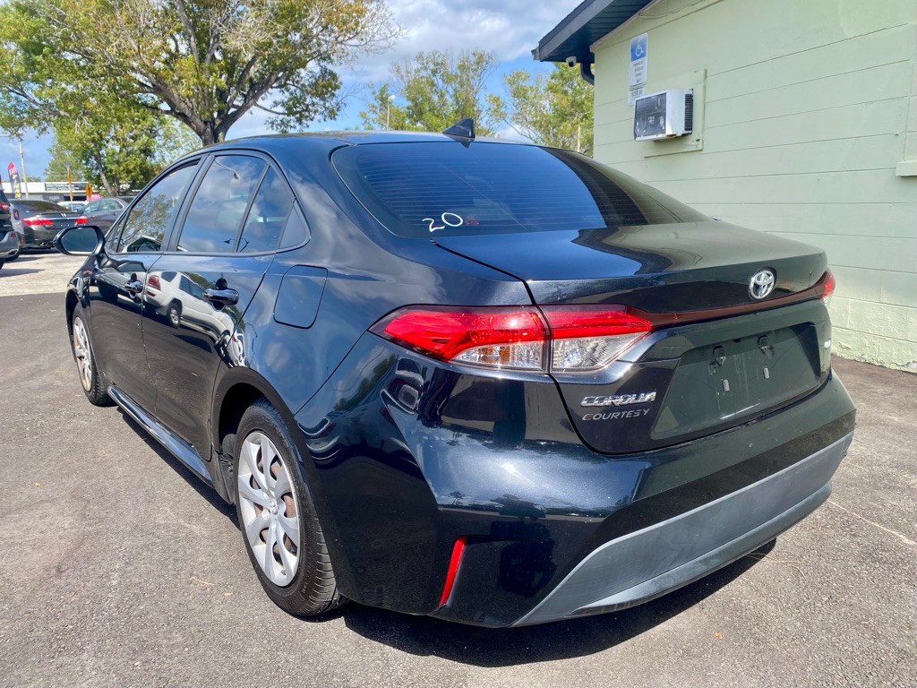 2021 Toyota Corolla Image 3