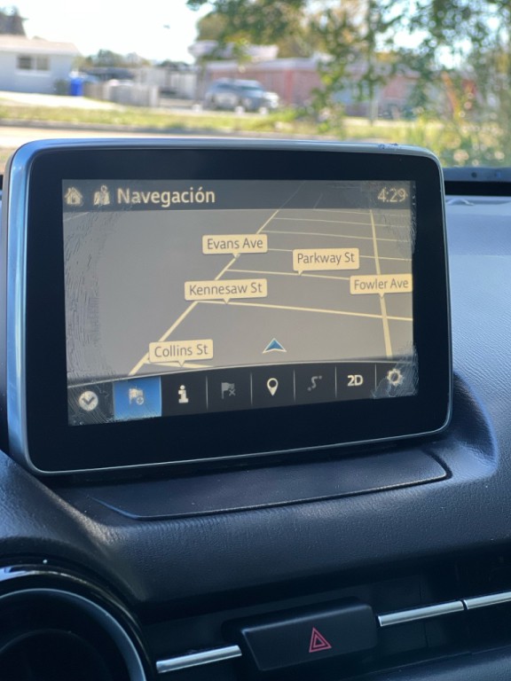 2017 Toyota Yaris Image 5