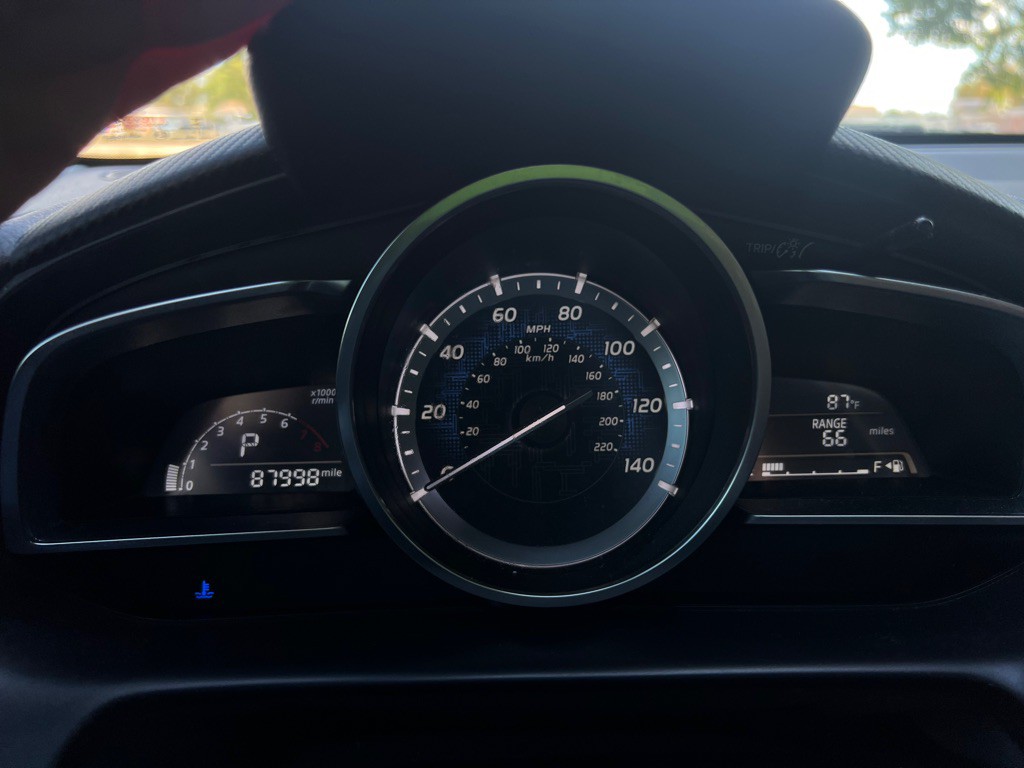 2017 Toyota Yaris Image 6