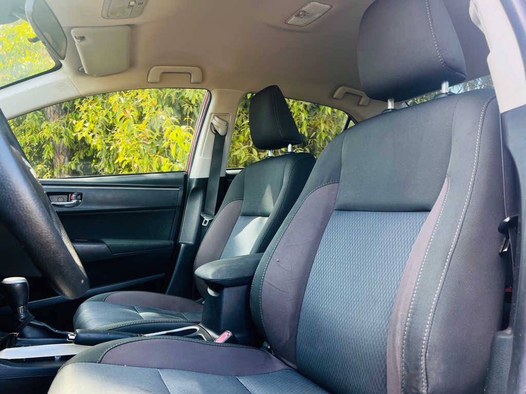 2017 Toyota Corolla Image 5