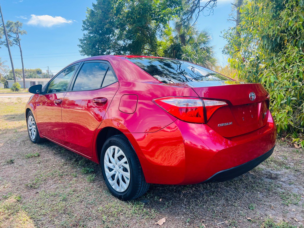2017 Toyota Corolla Image 8