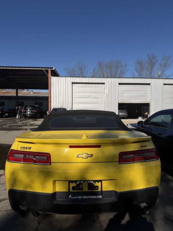 2015 Chevrolet Camaro Image 2