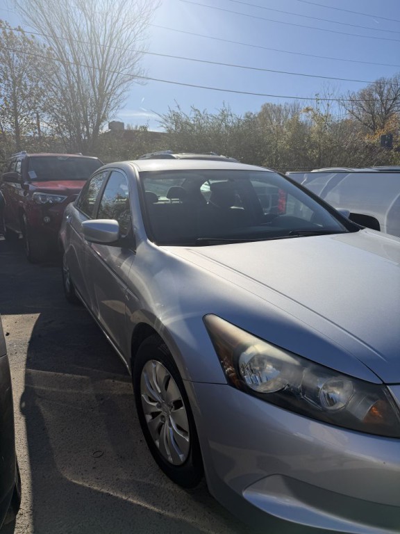 2010 Honda Accord Image 2