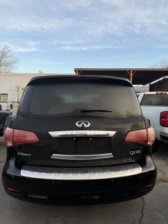 2016 INFINITI QX80 Image 2