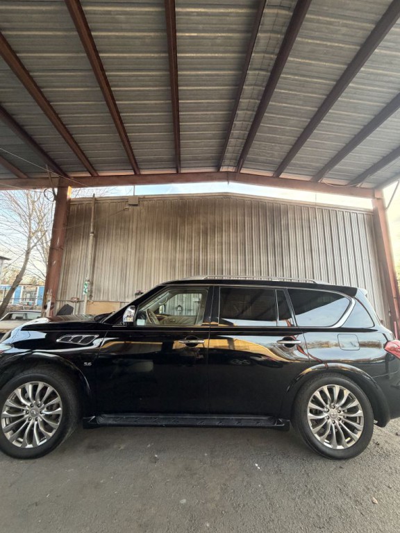 2016 INFINITI QX80 Image 3