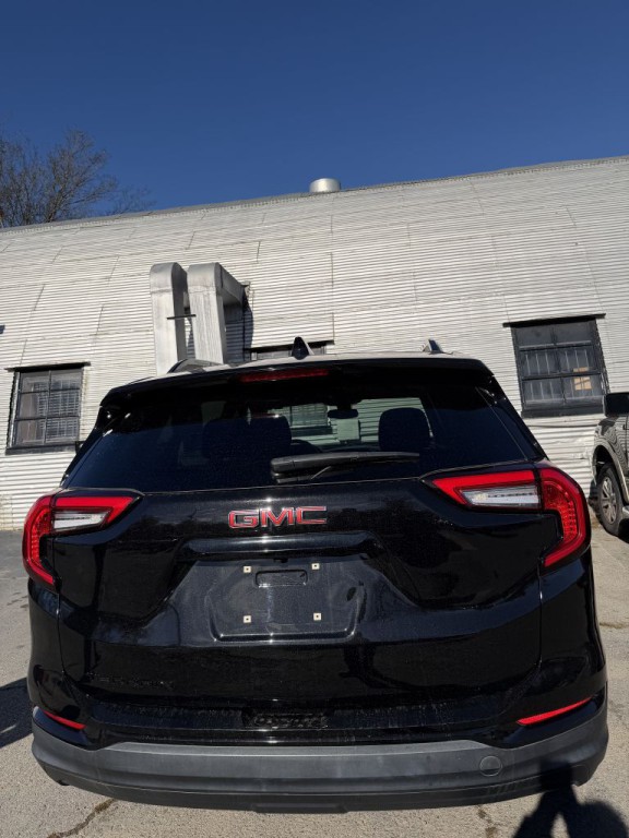 2022 GMC Terrain Image 3