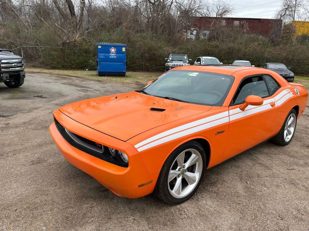 2014 Dodge Challenger Image 2