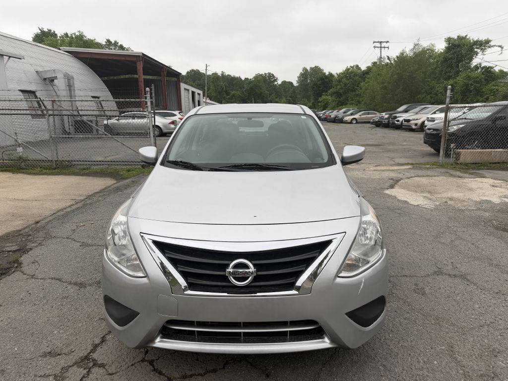 2019 Nissan Versa Image 5