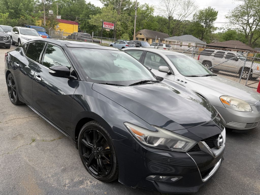 2017 Nissan Maxima Image 2