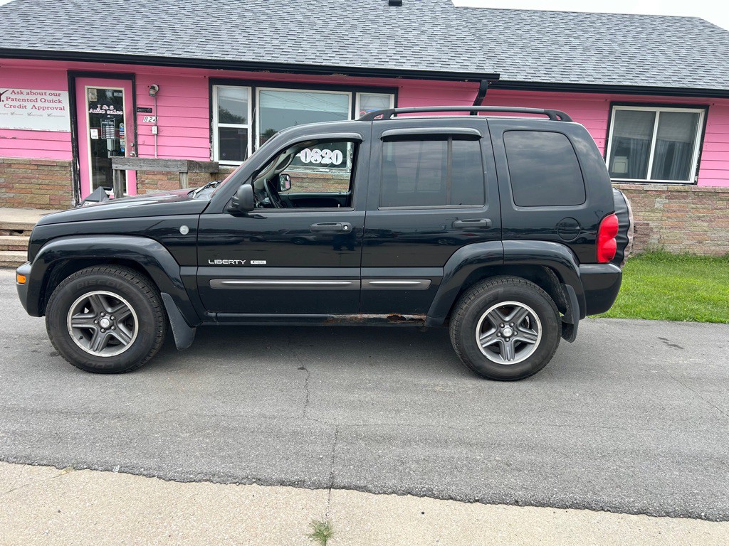 2004 Jeep Liberty Image 1