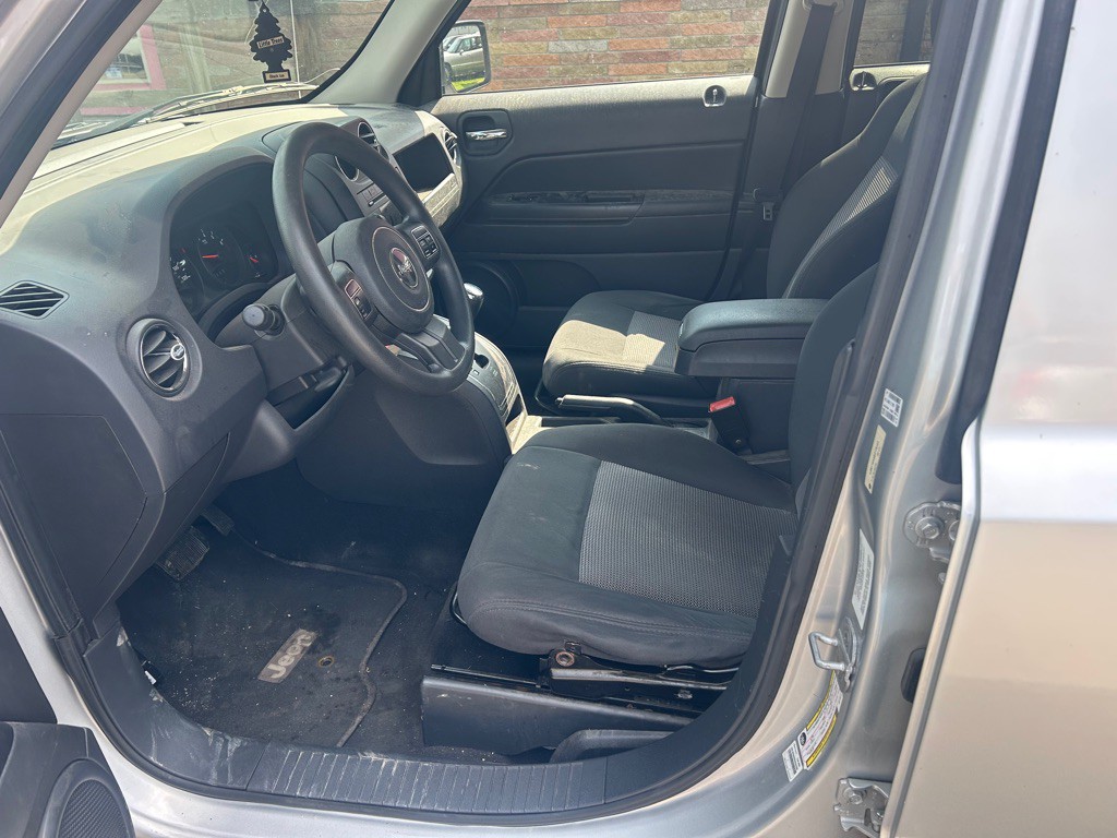2011 Jeep Patriot Image 6