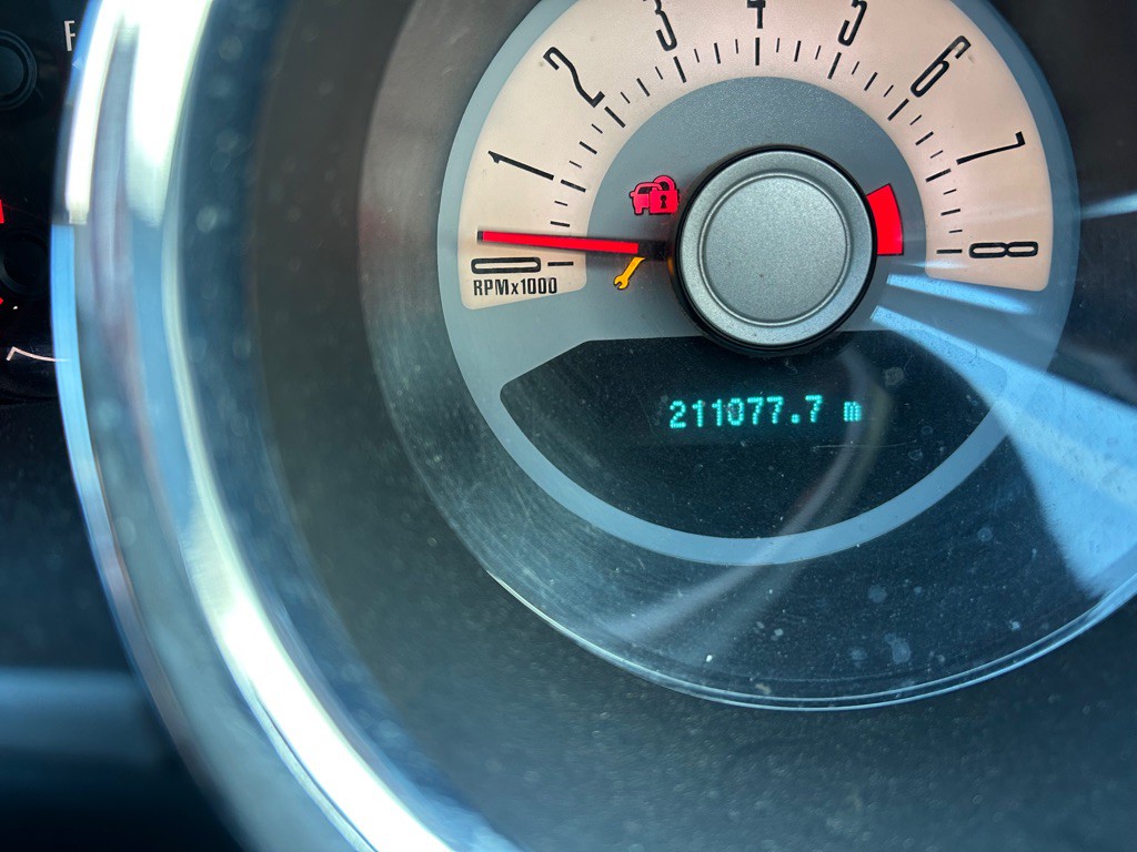 2011 Ford Mustang Image 10