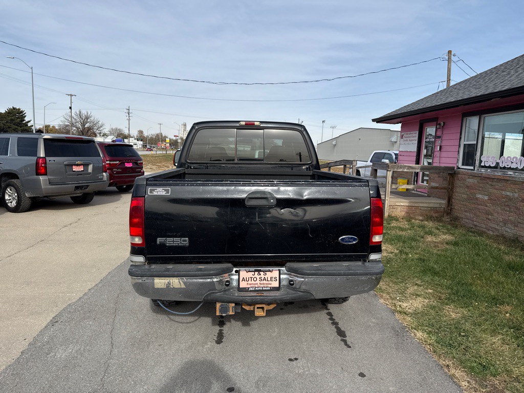2004 Ford F-250 Image 4