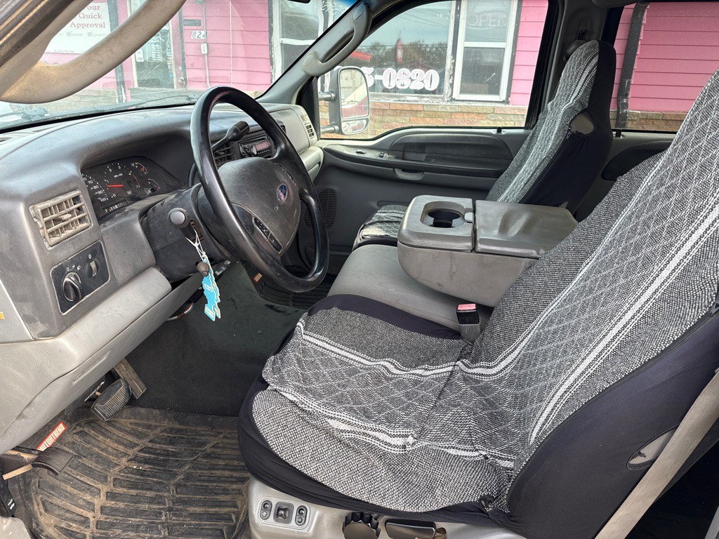 2004 Ford F-250 Image 6