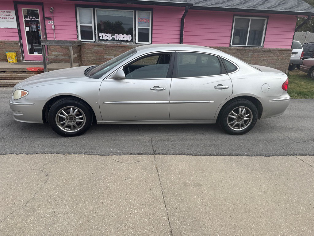 2008 Buick Lacrosse Image 1