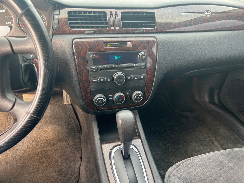 2012 Chevrolet Impala Image 8