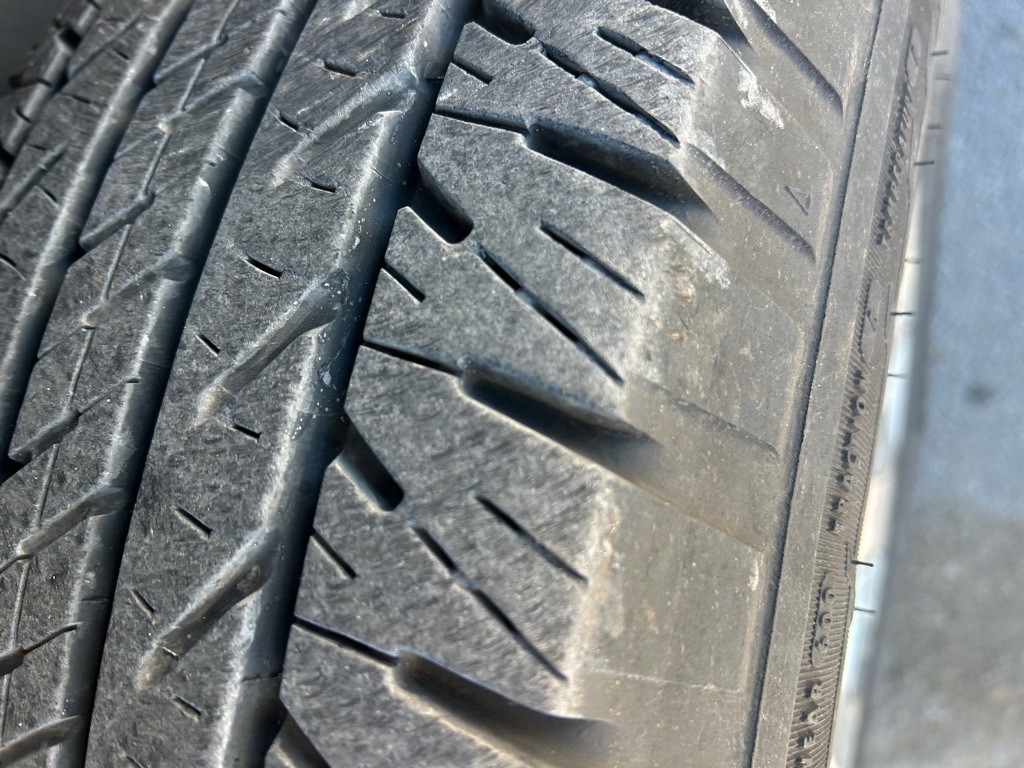 2003 Mazda Tribute Image 2