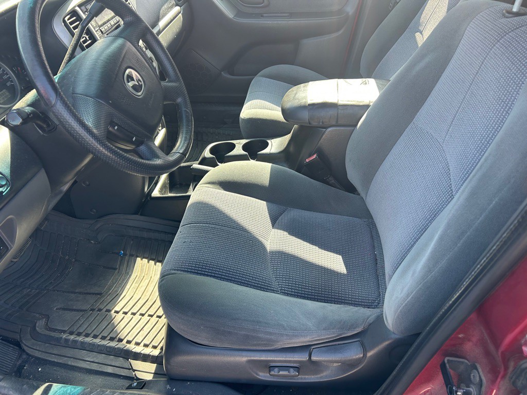 2003 Mazda Tribute Image 6