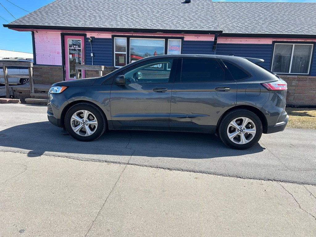 2020 Ford Edge Image 1