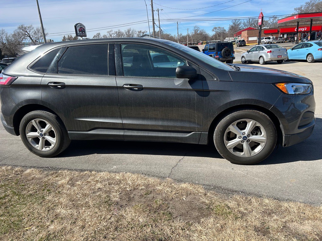 2020 Ford Edge Image 3