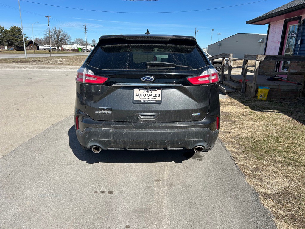 2020 Ford Edge Image 4