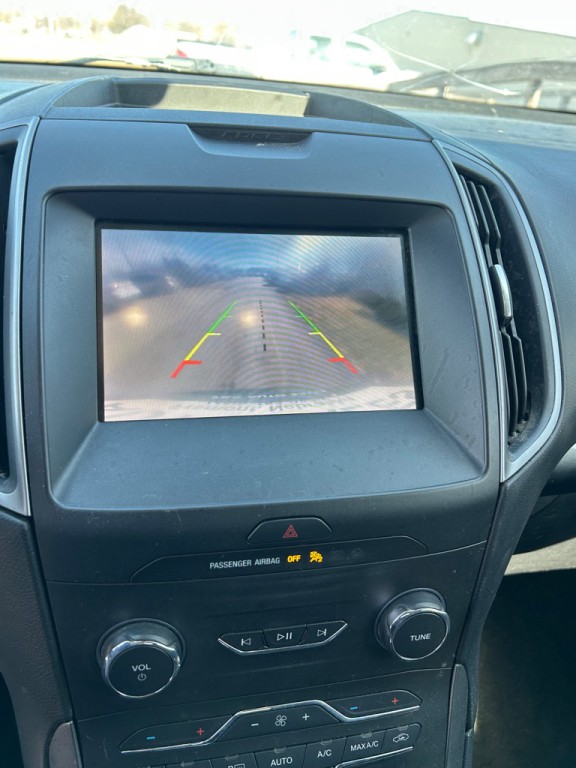 2020 Ford Edge Image 11