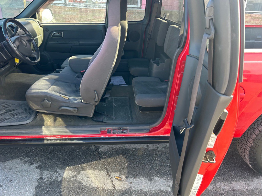 2005 Chevrolet Colorado Image 6
