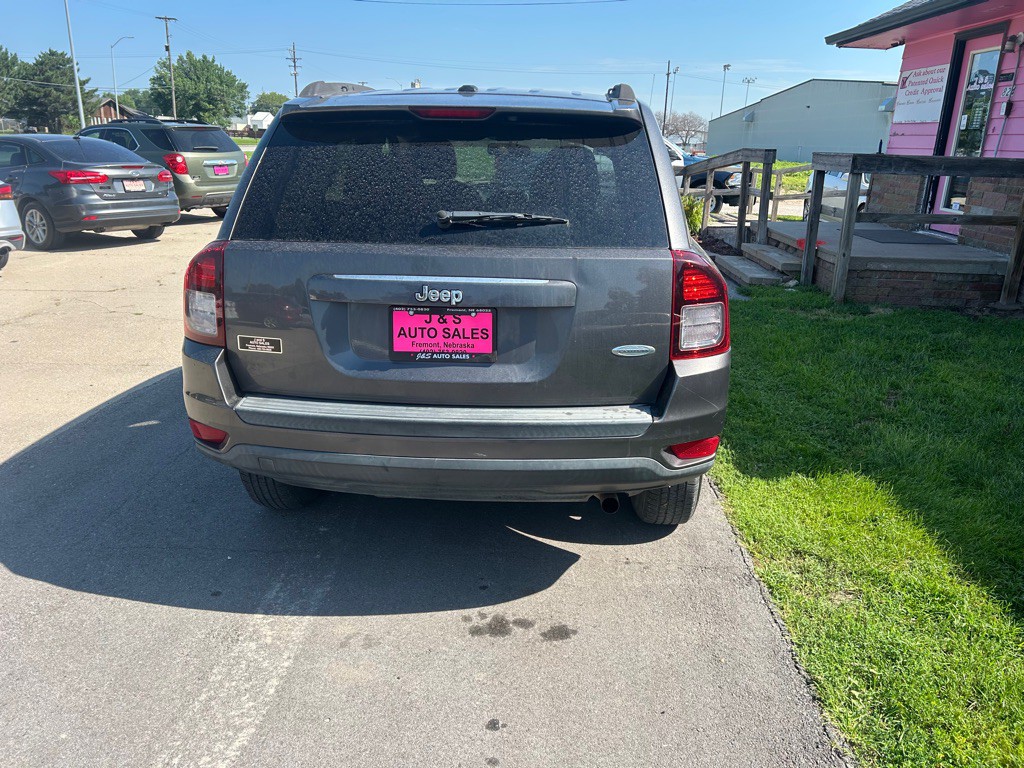 2016 Jeep Compass Image 4